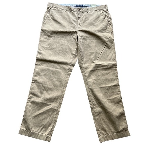 Tommy Hilfiger Men's Chino Pants 40x32 Khaki Beige Flat Front NWT - Picture 1 of 5